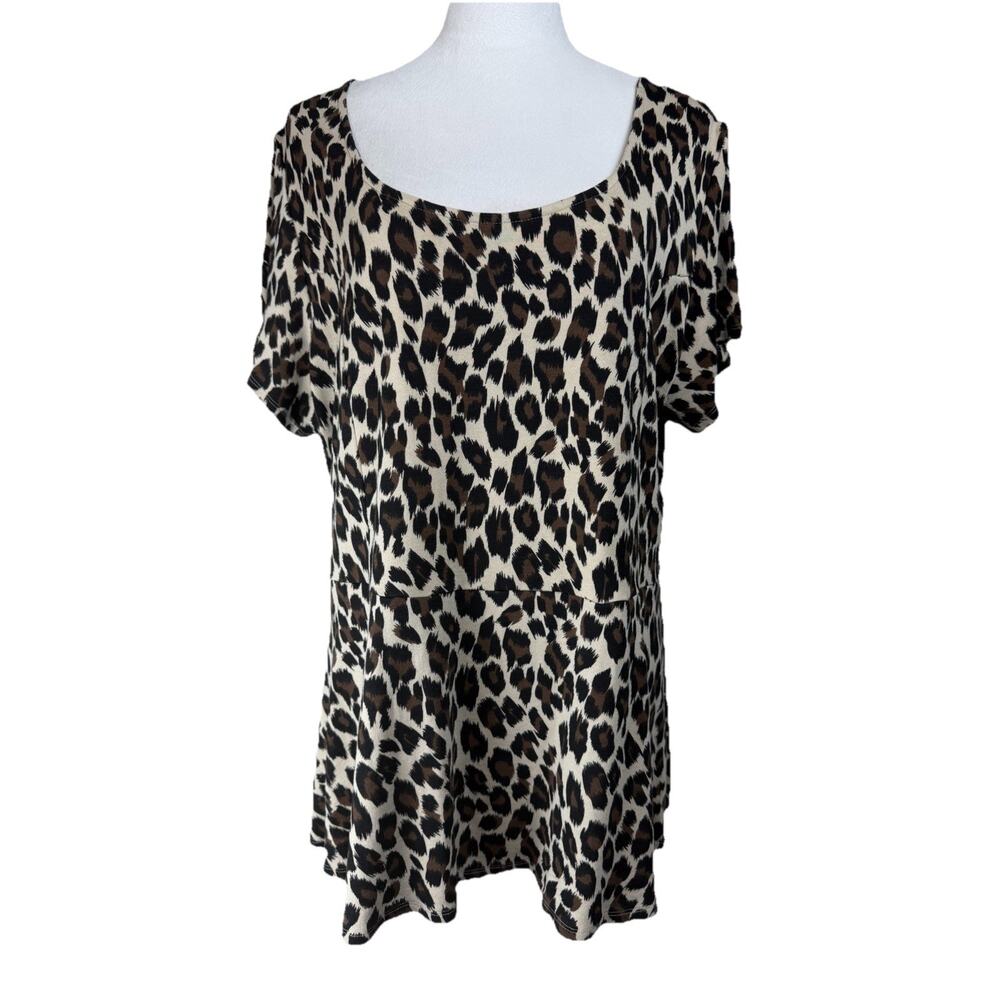 Torrid Top Plus Sz 4 Peplum Leopard Animal Print Short‎ Sleeve Keyhole Back Soft